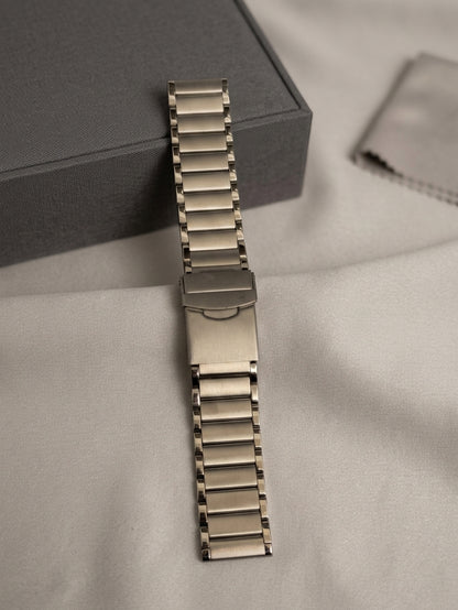 22mm Stainless Steel Strap with Safety Clip - BAN004